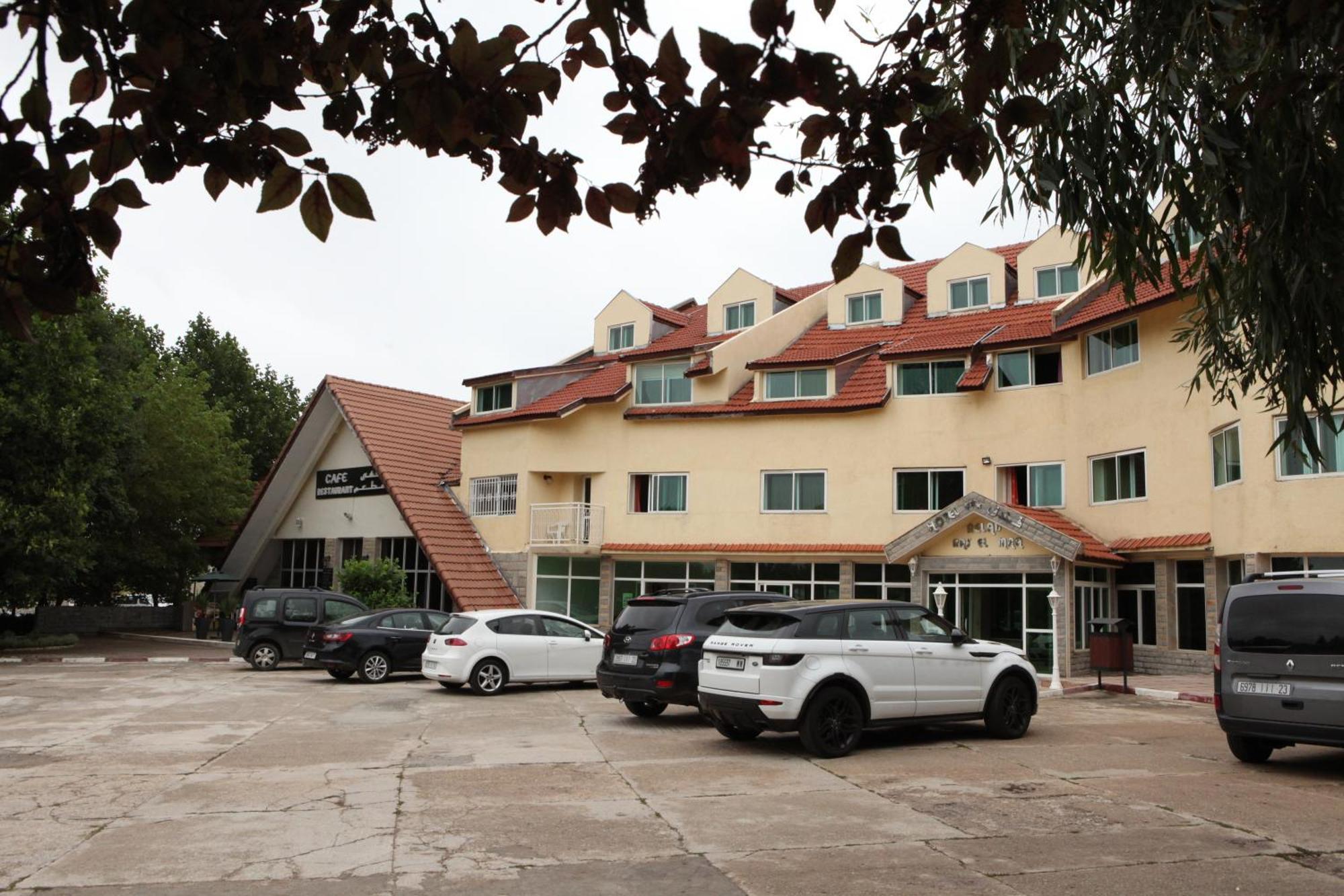乐雷斯拉斯艾尔马阿酒店 伊夫兰 外观 照片